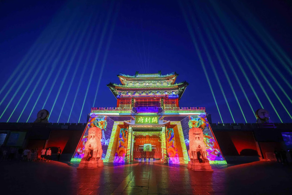 文旅夜游建筑投影现场图